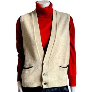 Lambs Wool Gray Vintage Vest 100% Imported  Size Medium Excellent Condition